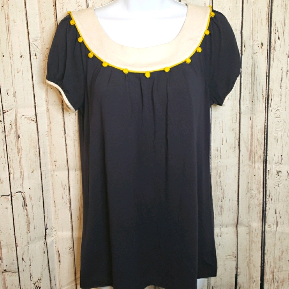 BCBG short sleeve blouse top size small
